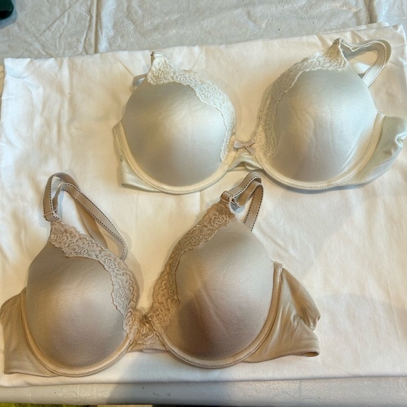 LOT Maidenform Comfort Devotion bra Sz 36B Underwire Lace Beige Ivory - Picture 1 of 3